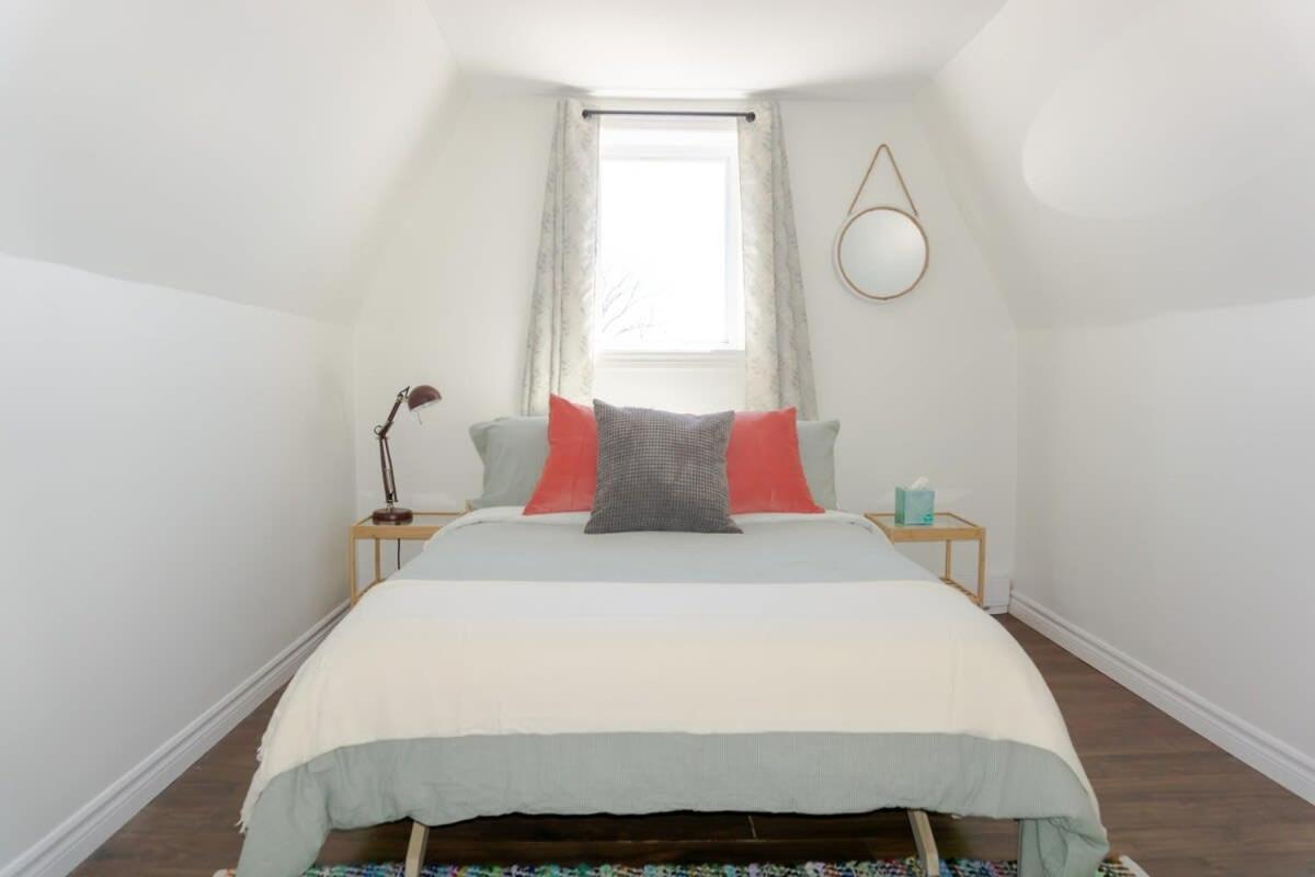 Amazing Location In Saint John 2 Bedroom Modern Parking New 외부 사진